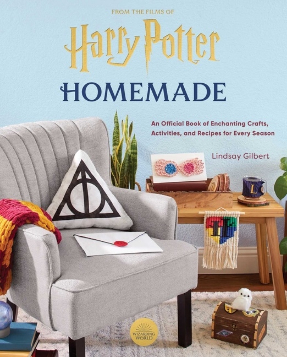 Picture of Harry Potter: Homemade - An Official Book of Enchanting Crafts, Activities,